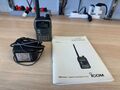 ICOM IC E 90 TRIBANDA PORTATILE 50 /144/430 MHZ E RX 0-999 MHZ OTTIMO