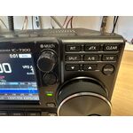 ICOM IC 7300 HF E 50 MHZ ALL MODE OTTIMO CON IMBALLO
