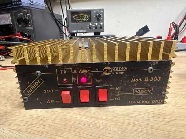 ZETAGI B 303 LINEARE 20-30 MHZ OTTIMO