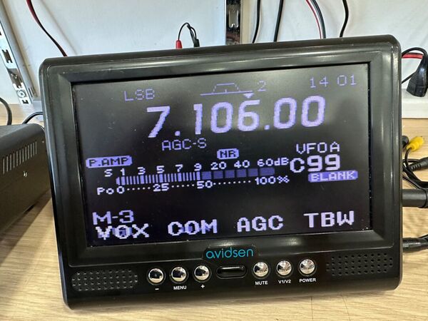 ICOM IC 7000 QUADRIBANDA ALL MODE OTTIMO CON IMBALLO E MONITOR ESTERNO