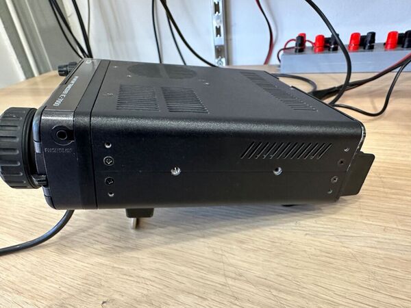 ICOM IC 7000 QUADRIBANDA ALL MODE OTTIMO CON IMBALLO E MONITOR ESTERNO