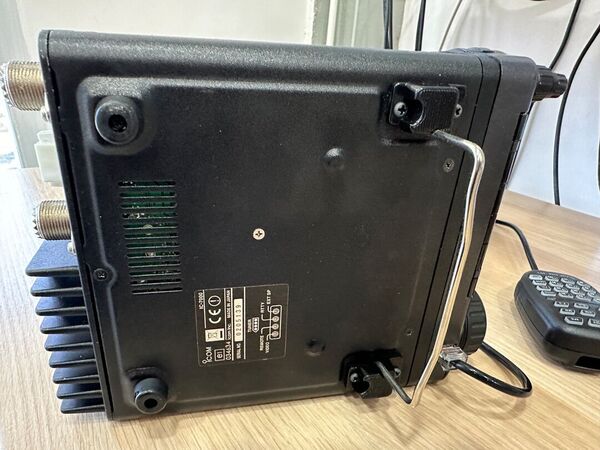 ICOM IC 7000 QUADRIBANDA ALL MODE OTTIMO CON IMBALLO E MONITOR ESTERNO