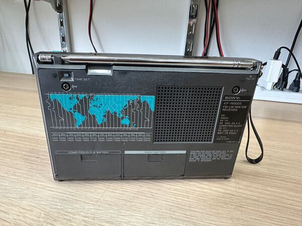 SONY ICF 7600 DS RICEVITORE 	0.153-30 / 76-108 MHz ALL MODE CON SSB OTTIMO