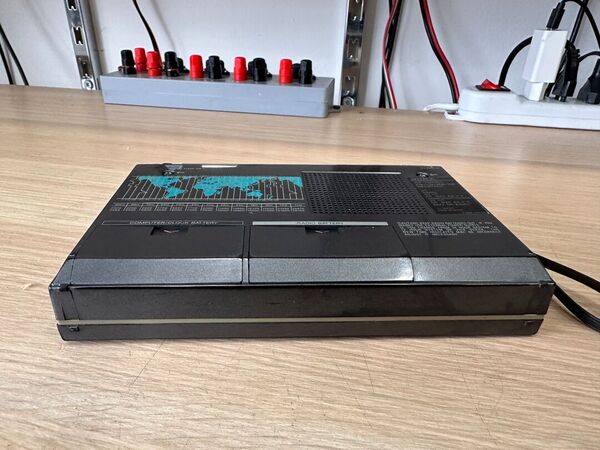SONY ICF 7600 DS RICEVITORE 	0.153-30 / 76-108 MHz ALL MODE CON SSB OTTIMO