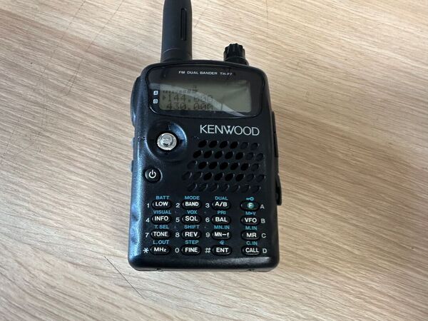 KENWOOD TH-F7E BIBANDA PORTATILE OTTIMO CON IMBALLO