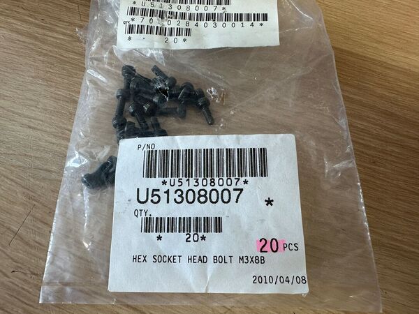 YAESU FT DX 9000 N 20 HEX SOCKET HEAD BOLT M3X8B RICAMBIO ORIGINALE NUOVO