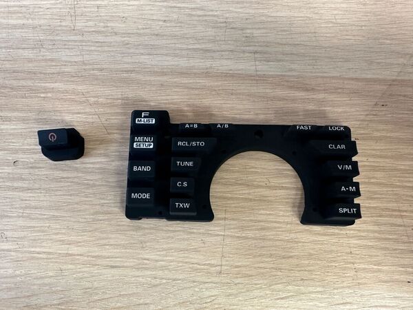 YAESU FT 991 /991 A KIT TASTI CON TASTO ACCENSIONE  RICAMBIO NUOVO