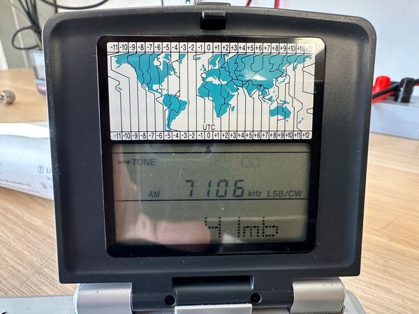 SONY ICF SW07 RICEVITORE SCANNER HF AM FM SSB , MW, LW OTTIMO E RARO CON ANTENNA SONY AN-LP2