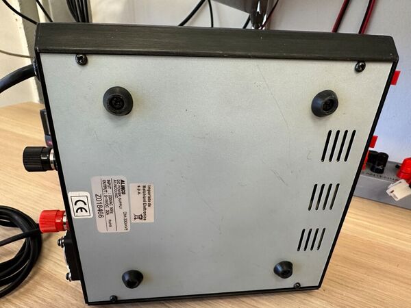 ALINCO DM-330MVE ALIMENTATORE SWITCHING 30 AMPERE OTTIMO