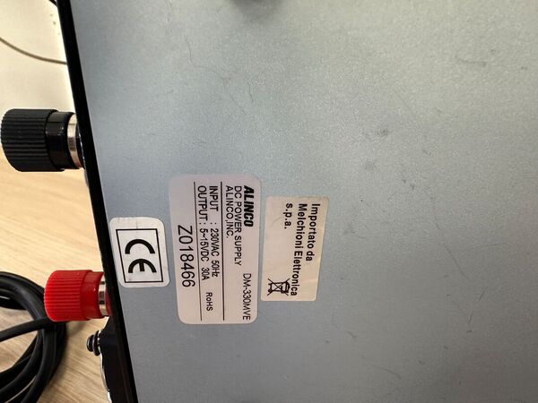 ALINCO DM-330MVE ALIMENTATORE SWITCHING 30 AMPERE OTTIMO