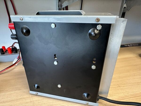 KERT 10 A ALIMENTATORE STABILIZZATO 10 AMPERE OTTIMO