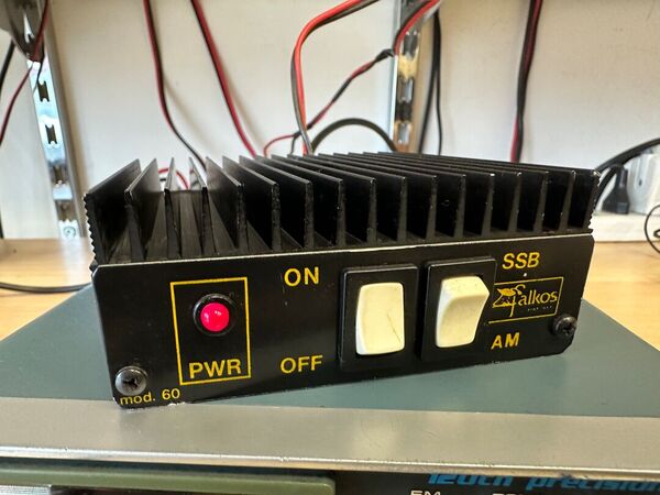 FALKOS MOD 60 LINEARE CB 25-30 MHZ 25/35 WATT OTTIMO