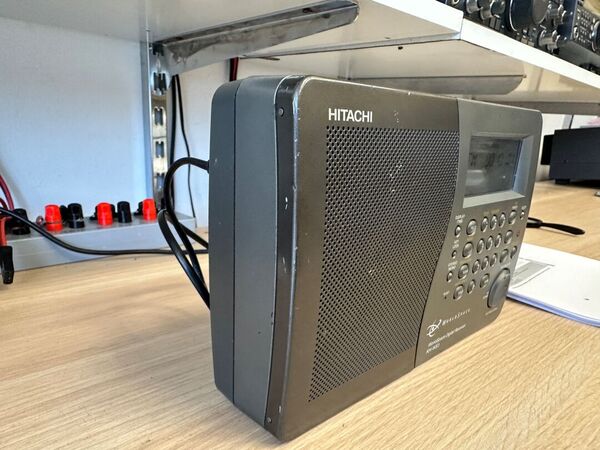 HITACHI WORLDSPACE KH.WS1 RICEVITORE FM STEREO, AM SW1 E SW2 DIGITALE OTTIMO