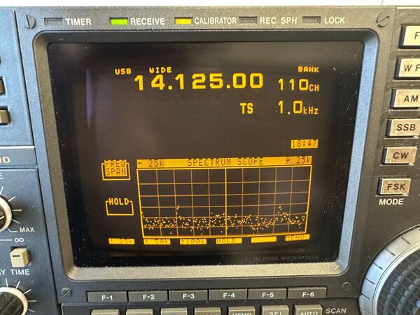 ICOM IC R 9000 RICEVITORE DA O A 2000 MHZ ALL MODE OTTIMO