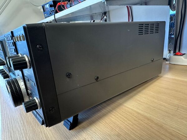ICOM IC R 9000 RICEVITORE DA O A 2000 MHZ ALL MODE OTTIMO