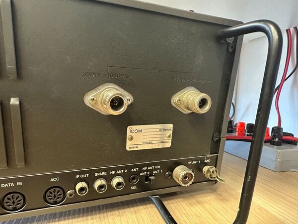 ICOM IC R 9000 RICEVITORE DA O A 2000 MHZ ALL MODE OTTIMO