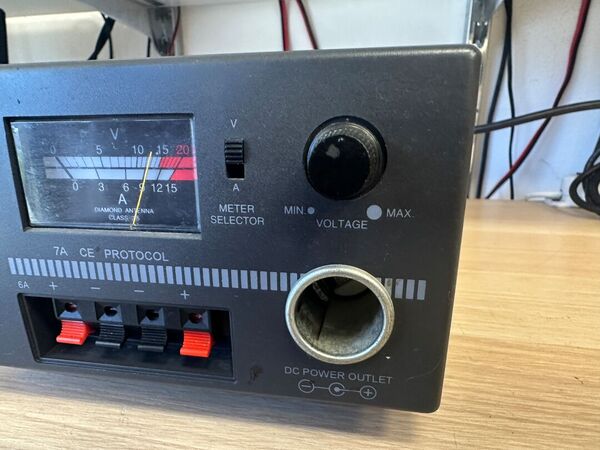 DIAMOND GSV 1200 ALIMENTATORE 15 AMPERE PEP OTTIMO