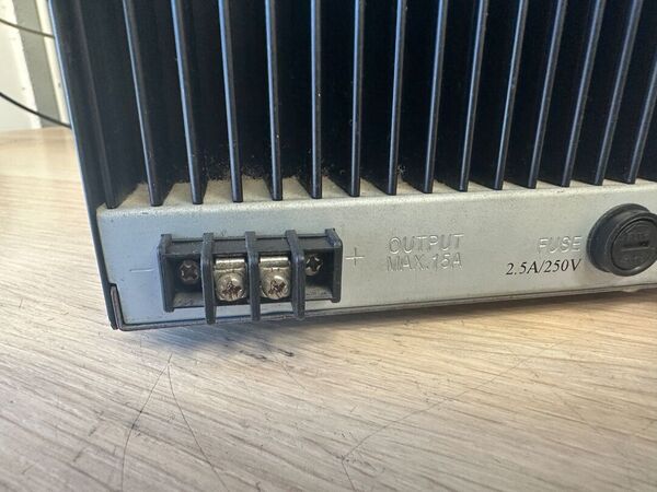 DIAMOND GSV 1200 ALIMENTATORE 15 AMPERE PEP OTTIMO