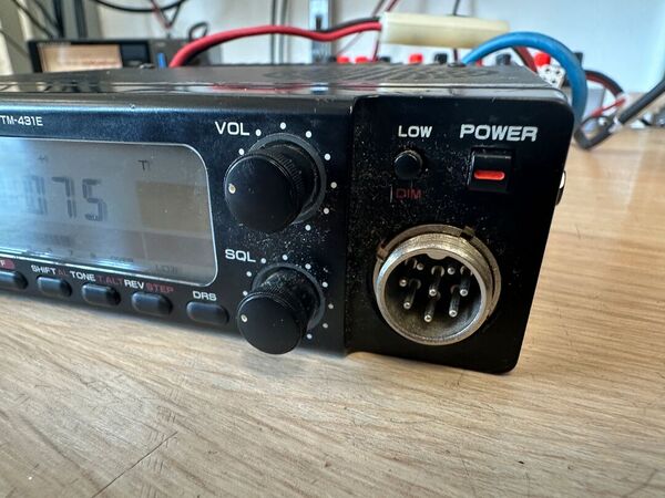 KENWOOD TM 431E UHF VEICOLARE OTTIMO CON SUBTONI E IMBALLO