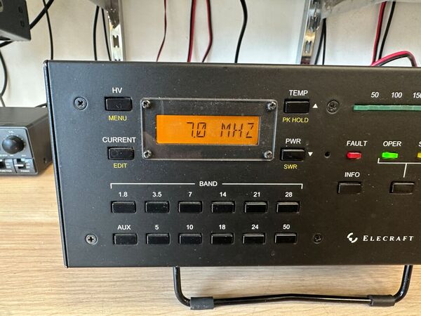 ELECRAFT KPA500 AMPLIFICATORE LINEARE STATO SOLIDO HF + 6M  500 WATT ALIMENTAZIONE A 220 V OTTIMO