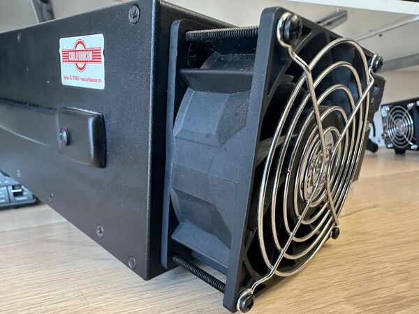 ELECRAFT KPA500 AMPLIFICATORE LINEARE STATO SOLIDO HF + 6M  500 WATT ALIMENTAZIONE A 220 V OTTIMO