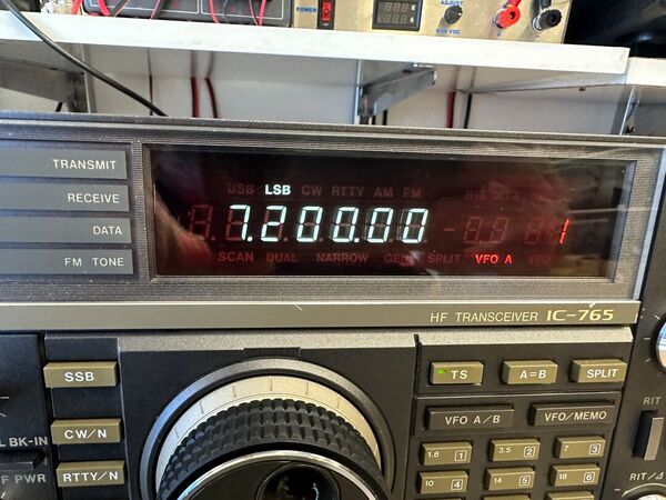 ICOMIC 765 HF ALL MODE OTTIMO GARANZIA CSY AND SON