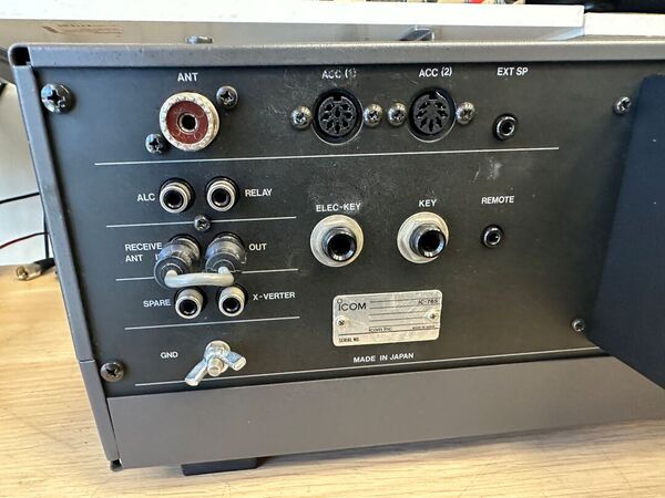 ICOMIC 765 HF ALL MODE OTTIMO GARANZIA CSY AND SON
