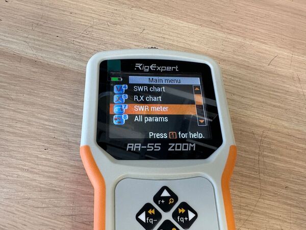 RIGEXPERT AA 55 ZOOM ANALIZZATORE DI ANTENNA DA 0 A 55 MHZ  A COLORI COME NUOVO  CON IMBALLO
