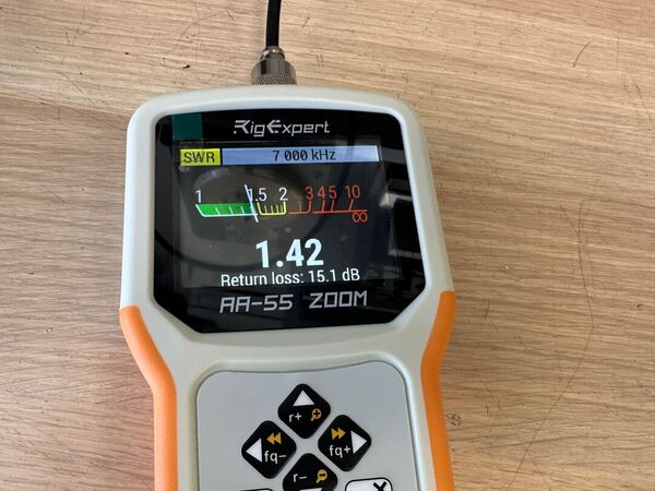 RIGEXPERT AA 55 ZOOM ANALIZZATORE DI ANTENNA DA 0 A 55 MHZ  A COLORI COME NUOVO  CON IMBALLO