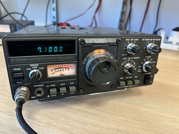 KENWOOD TS 120V HF ALL MODE QRP 10 WATT OTTIMO CON IMBALLO