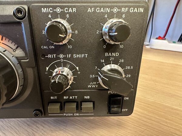 KENWOOD TS 120V HF ALL MODE QRP 10 WATT OTTIMO CON IMBALLO