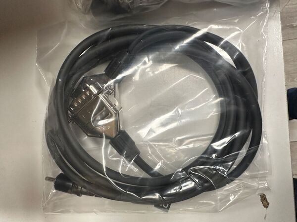 YAESU  QUADRA SYSTEM VL-1000 LINEARE STATO SOLIDO CON AT TUNER HF E 50 MHZ ULTIME SERIE COME NUOVO CON VP-1000 GARANZIA CSY AND SON CON IMBALLI