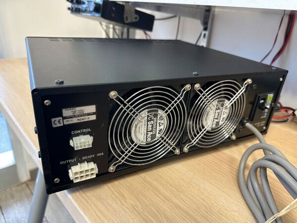 YAESU  QUADRA SYSTEM VL-1000 LINEARE STATO SOLIDO CON AT TUNER HF E 50 MHZ ULTIME SERIE COME NUOVO CON VP-1000 GARANZIA CSY AND SON CON IMBALLI