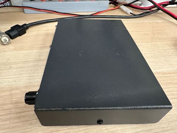 MFJ-1263 cCOMMUTATORE TRA DUE MICROFONI E DUE RADIO OTTIMO