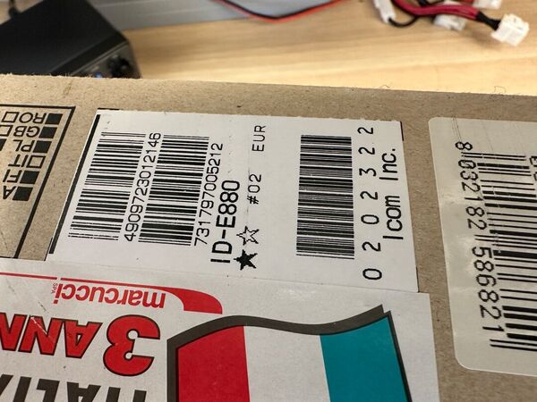 ICOM ID E 880 BIBANDA VEICOLARE ANALOGICO DIGITALE D STAR OTTIMO CON IMBALLO