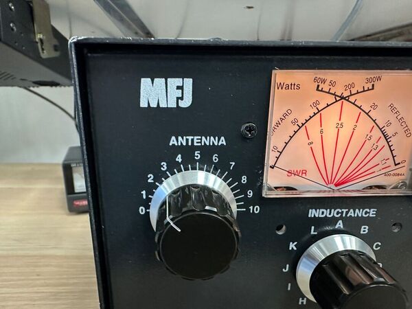 MFJ 974 HB ACCORDATORE MANUALE 300 WATT PEP HF E 50 MHZ OTTIMO