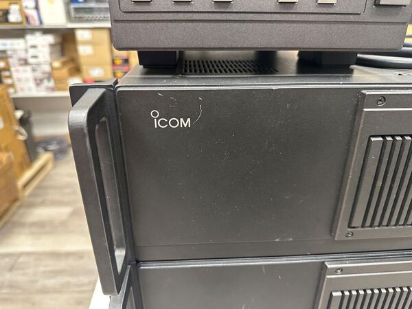 ICOM IC 4KL LINEARE HF STATO SOLIDO 1 KW OTTIMO E RARO