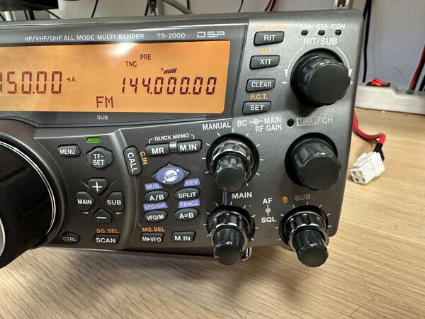 KENWOOD TS 2000 X PENTABANDA HF 50 144 430 1200 MHZ ECCELLENTE STATO DOPPIO IMBALLO GARANZIA CSY AND SON UN ANNO