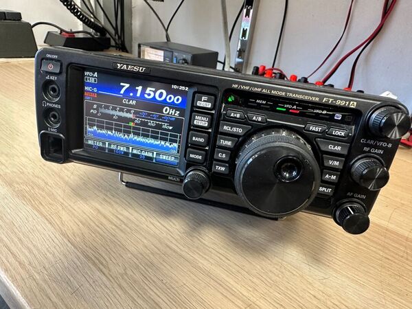 YAESU FT 991 A QUADRIBANDA ALL MODE OTTIMO CON IMBALLO GARANZIA CSY AND SON