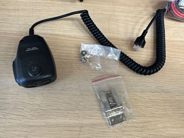 YAESU FT 710 AESS HF E 50 MHZ ALL MODE COME NUOVO SOLO PROVATO CON IMBALLO E GARANZIA CSY AND SON UN ANNO