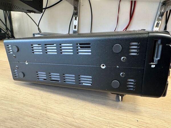 YAESU FT 710 AESS HF E 50 MHZ ALL MODE COME NUOVO SOLO PROVATO CON IMBALLO E GARANZIA CSY AND SON UN ANNO