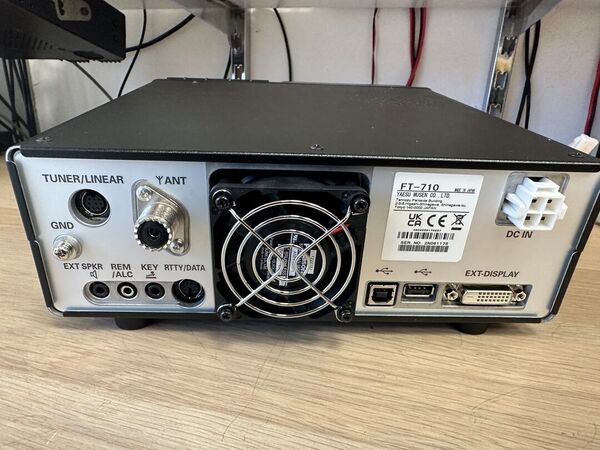 YAESU FT 710 AESS HF E 50 MHZ ALL MODE COME NUOVO SOLO PROVATO CON IMBALLO E GARANZIA CSY AND SON UN ANNO