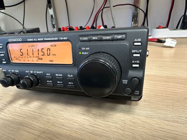 KENWOOD TS 60 RTX 50 MHZ ALL MODE OTTIMO CON STAFFA