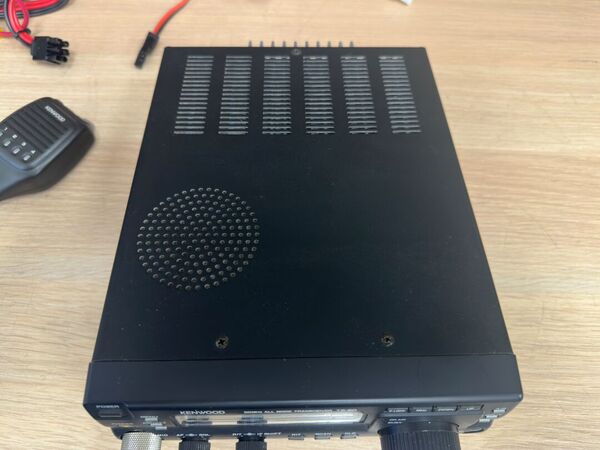 KENWOOD TS 60 RTX 50 MHZ ALL MODE OTTIMO CON STAFFA