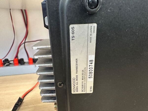 KENWOOD TS 60 RTX 50 MHZ ALL MODE OTTIMO CON STAFFA