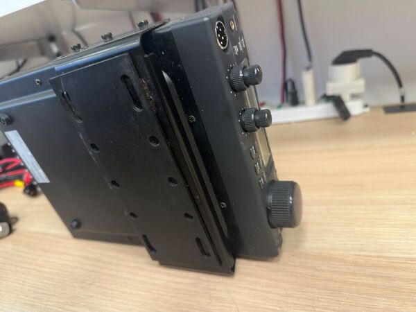 KENWOOD TS 60 RTX 50 MHZ ALL MODE OTTIMO CON STAFFA