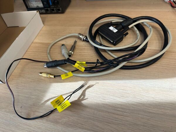 MICROHAM RADIO CABLE DB 37 TS 6 CAVO PER COLLEGAMENTO  KENWOOD TS 440 E TS 850 E SIMILARI PER MICROHAM MICRO KEYER, COME NUOVO CON IMBALLO