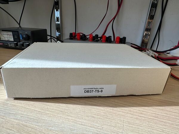 MICROHAM RADIO CABLE DB 37 TS 9 CAVO PER COLLEGAMENTO  KENWOOD TS  2000 E TS 590 E SIMILARI PER MICROHAM MICRO KEYER, COME NUOVO CON IMBALLO