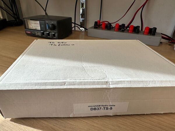 MICROHAM RADIO CABLE DB 37 TS 9 CAVO PER COLLEGAMENTO  KENWOOD TS  2000 E TS 590 E SIMILARI PER MICROHAM MICRO KEYER, COME NUOVO CON IMBALLO
