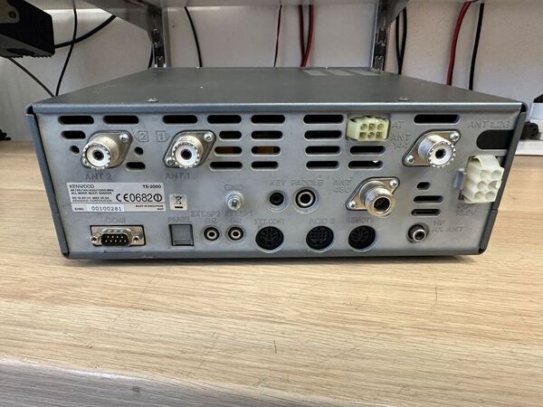 KENWOOD TS 2000 QUADRIBANDA ALL MODE OTTIMO DOPPIO IMBALLO